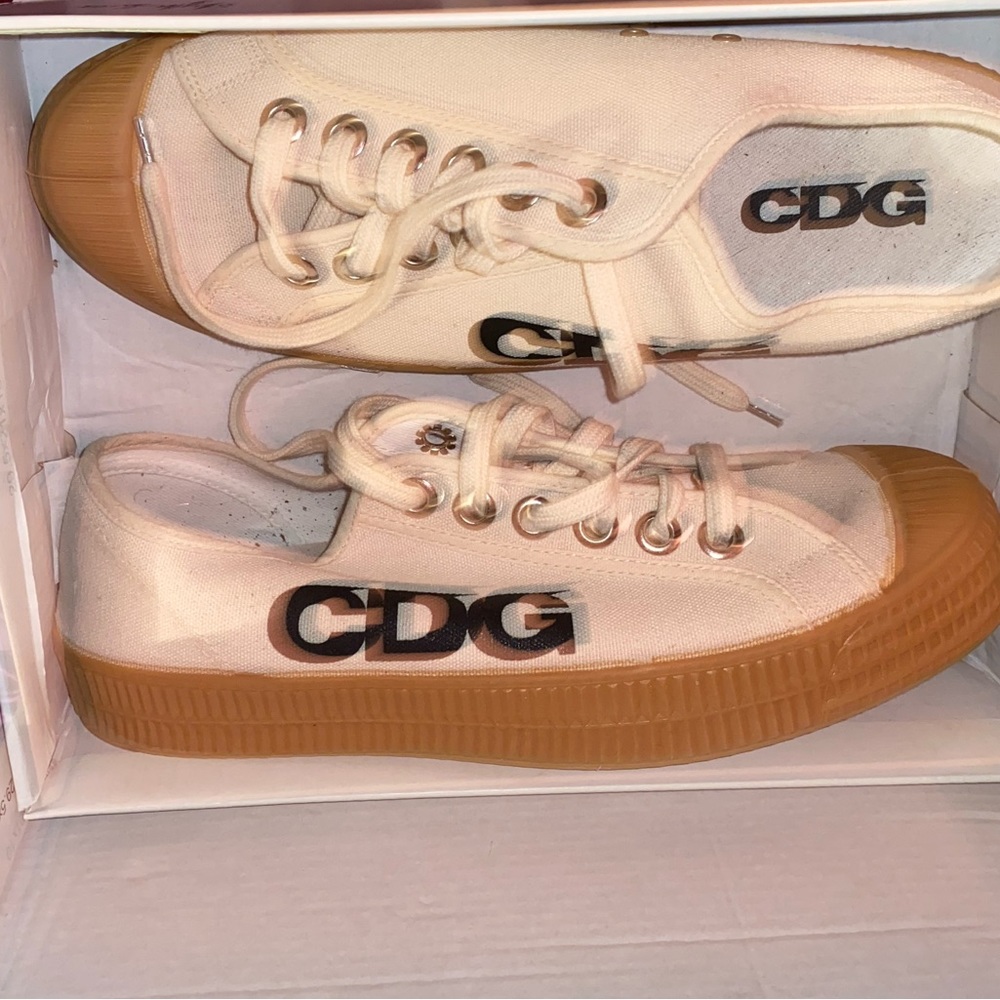 CDG Men Converses